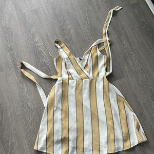 Windsor dress! Size small!